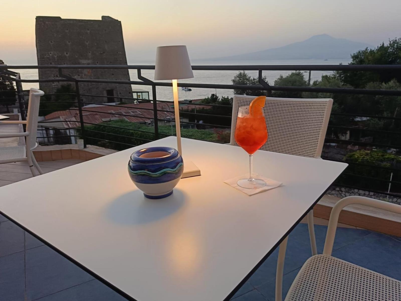 Eden Bleu Hotel Vico Equense Bagian luar foto